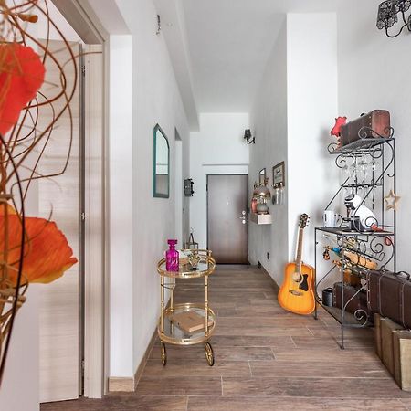 Living G Room Каляри Екстериор снимка