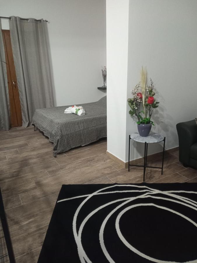 Living G Room Каляри Екстериор снимка